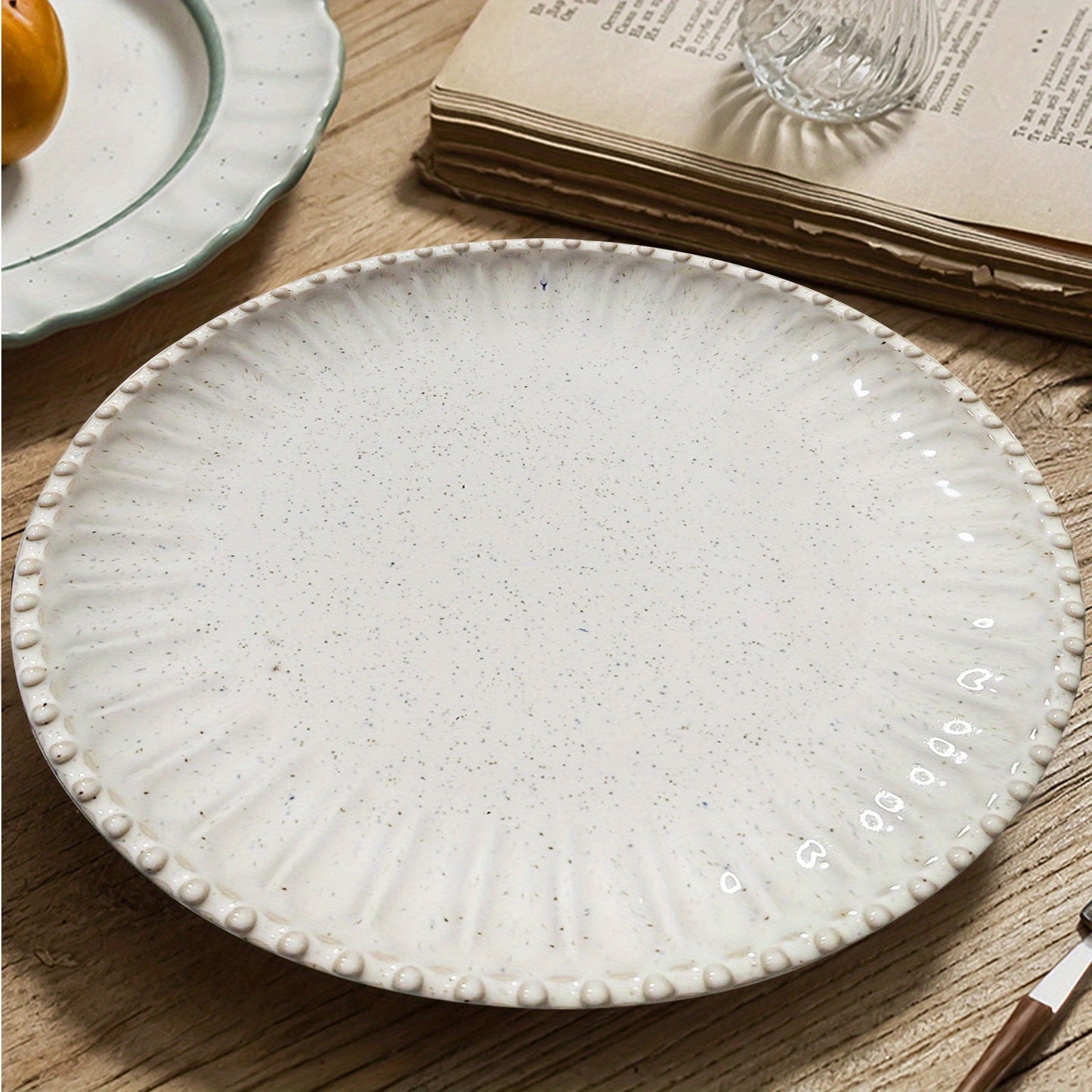 Elegant Ceramic Plate Set Perfect for Meals Decor