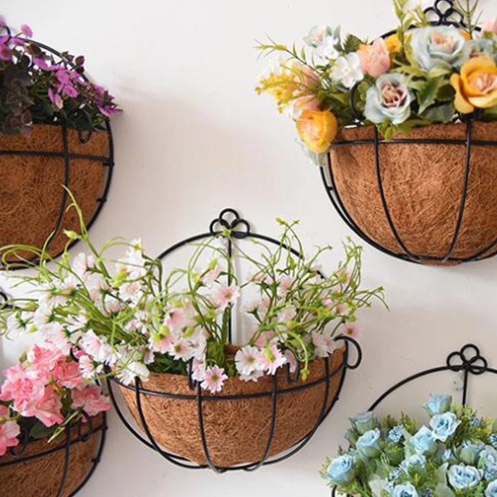 Iron Wall Planter Metal Flower Pots Balcony Hanging Planter Wall Hanging Decor Basket for Home Garden Porch Fence Farmhouse