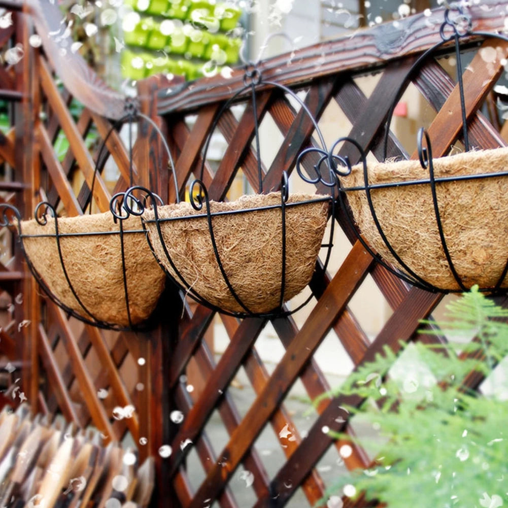 Iron Wall Planter Metal Flower Pots Balcony Hanging Planter Wall Hanging Decor Basket for Home Garden Porch Fence Farmhouse