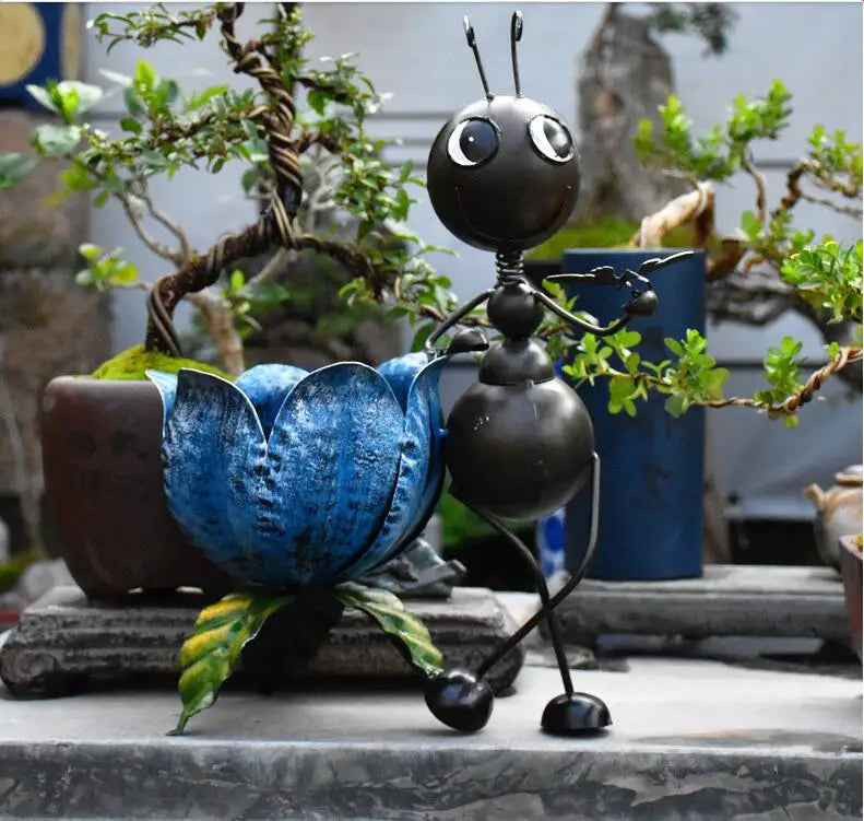 Wrought Iron Ant Flower Pot Figurines Accessories Art Farmhouse Courtyard Statue Decor Items Home Balcony Sculpture Decoration