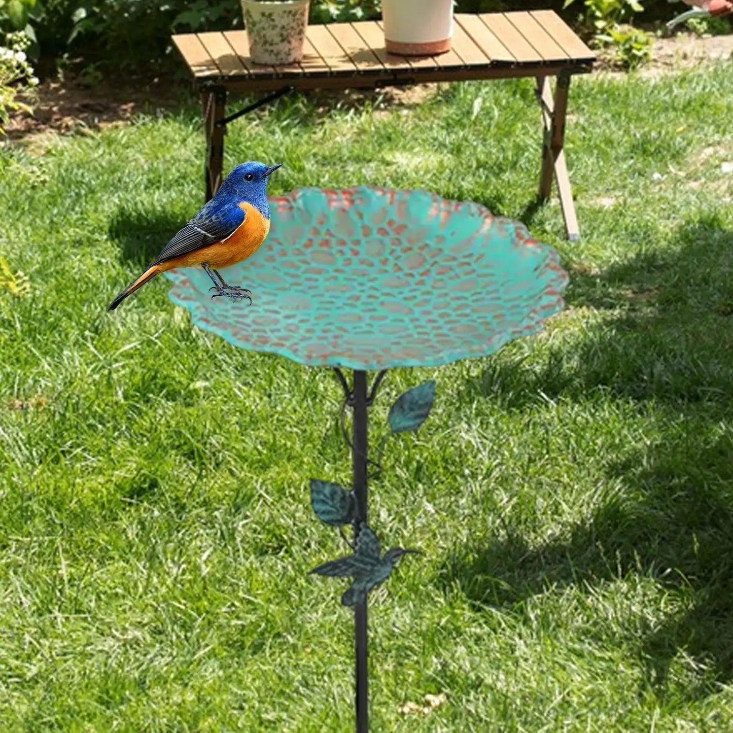 Garden Metal Bird Bath Iron Gift Weather Resistant Ornament Decorative Birdfeeder with Metal Stake for Outdoor Garden Courtyard