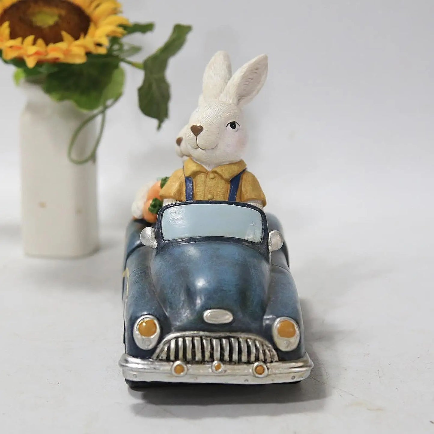 Easter Bunnies Decoration Funny Rabbit Statue for Courtyard Home Farmhouse